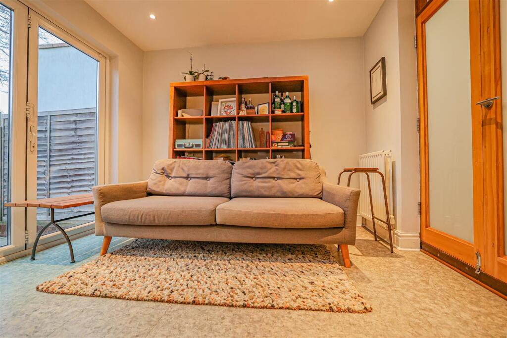 Additional property image - Luton Road, Harpenden, AL5