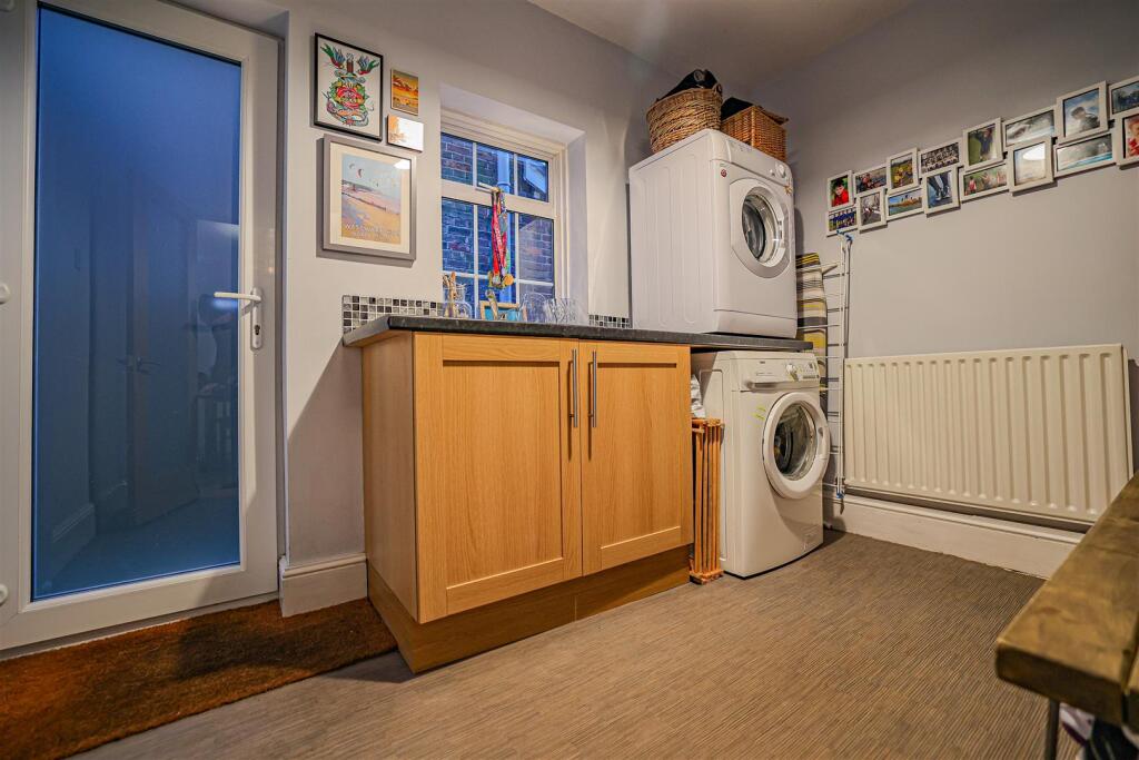 Additional property image - Luton Road, Harpenden, AL5
