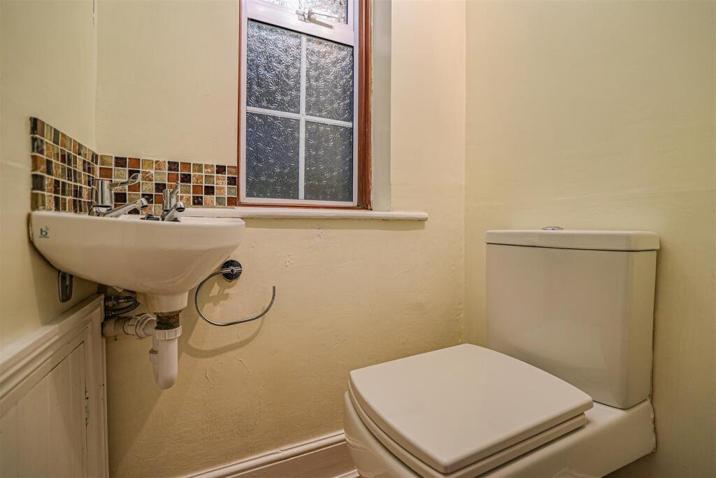 Additional property image - Luton Road, Harpenden, AL5