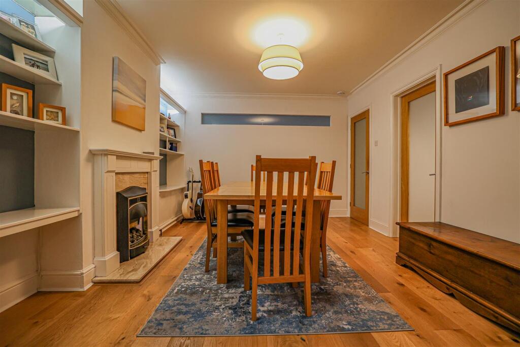 Additional property image - Luton Road, Harpenden, AL5