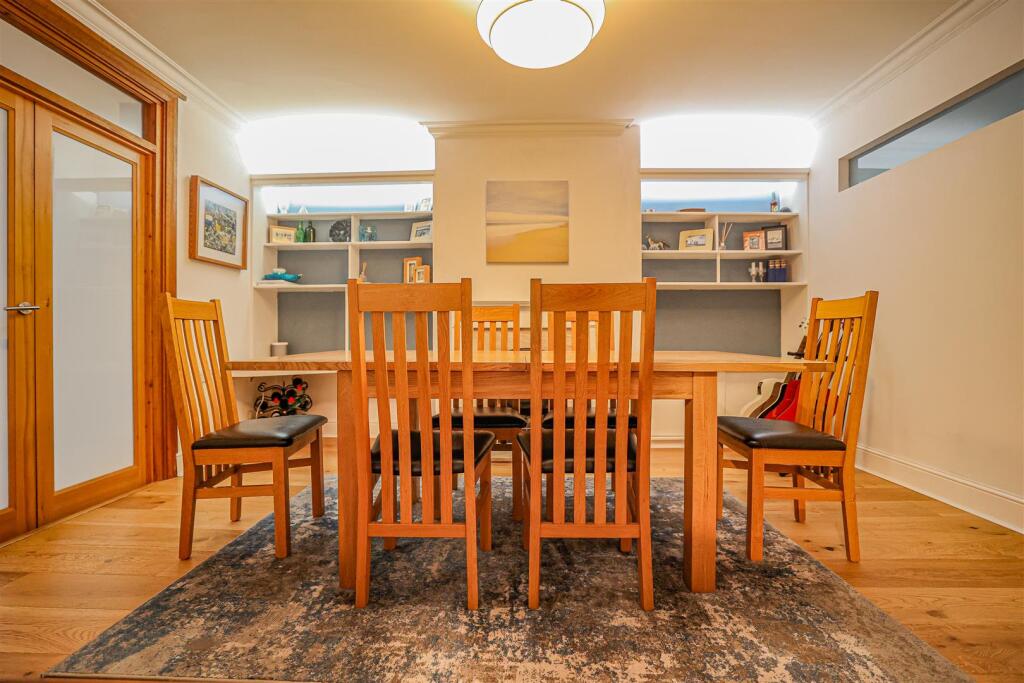 Additional property image - Luton Road, Harpenden, AL5