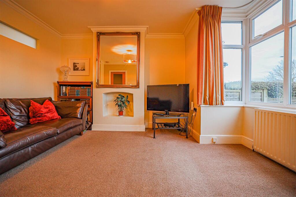 Additional property image - Luton Road, Harpenden, AL5