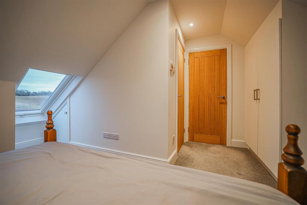 Additional property image - Luton Road, Harpenden, AL5