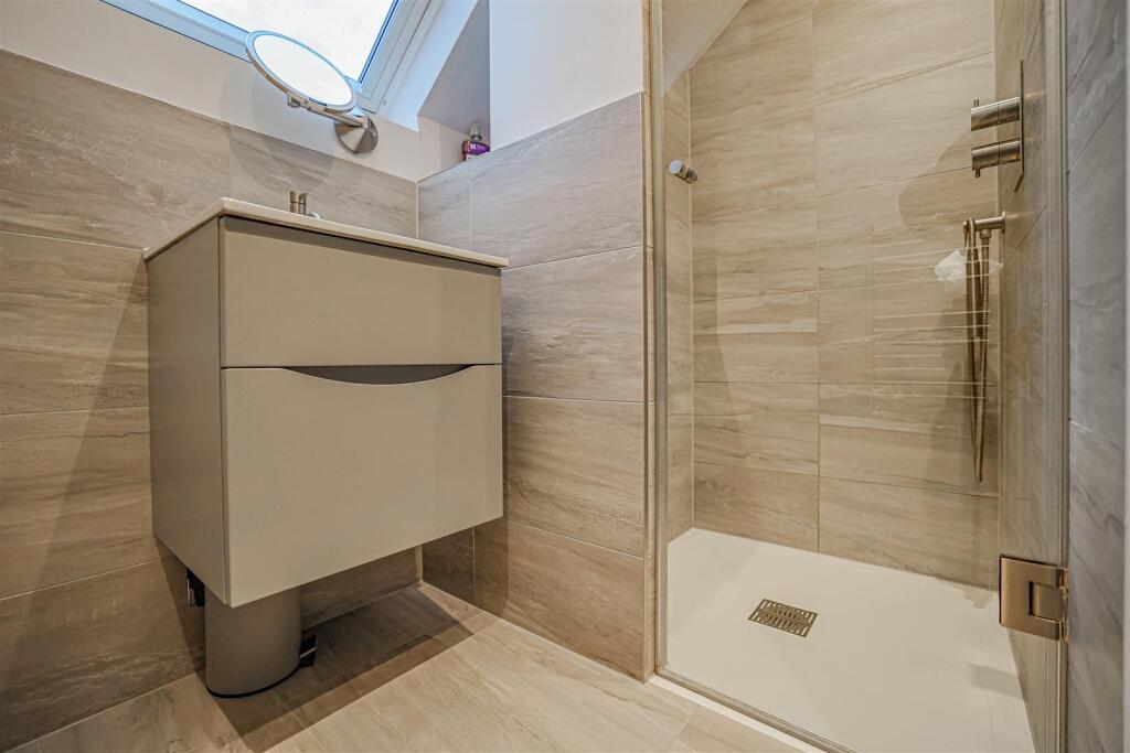 Additional property image - Luton Road, Harpenden, AL5