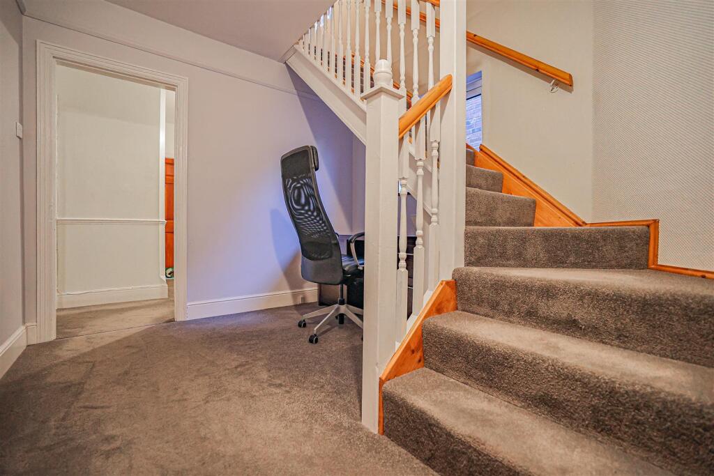 Additional property image - Luton Road, Harpenden, AL5