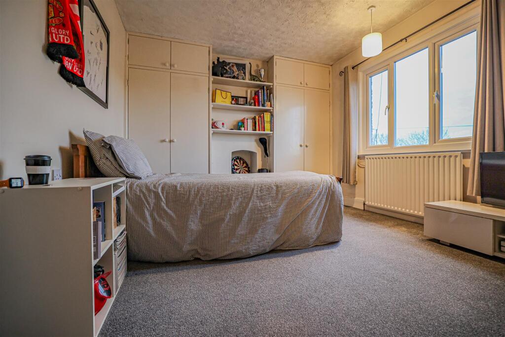 Additional property image - Luton Road, Harpenden, AL5