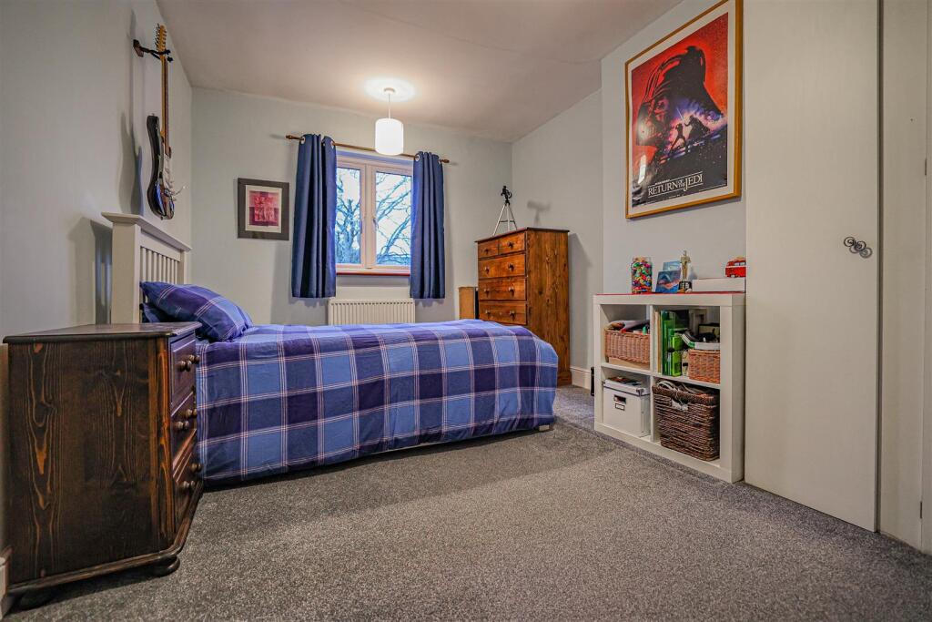 Additional property image - Luton Road, Harpenden, AL5