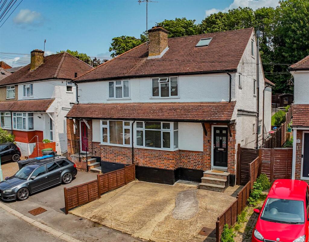 Main image of property: Maynard Road, Hemel Hempstead, HP2