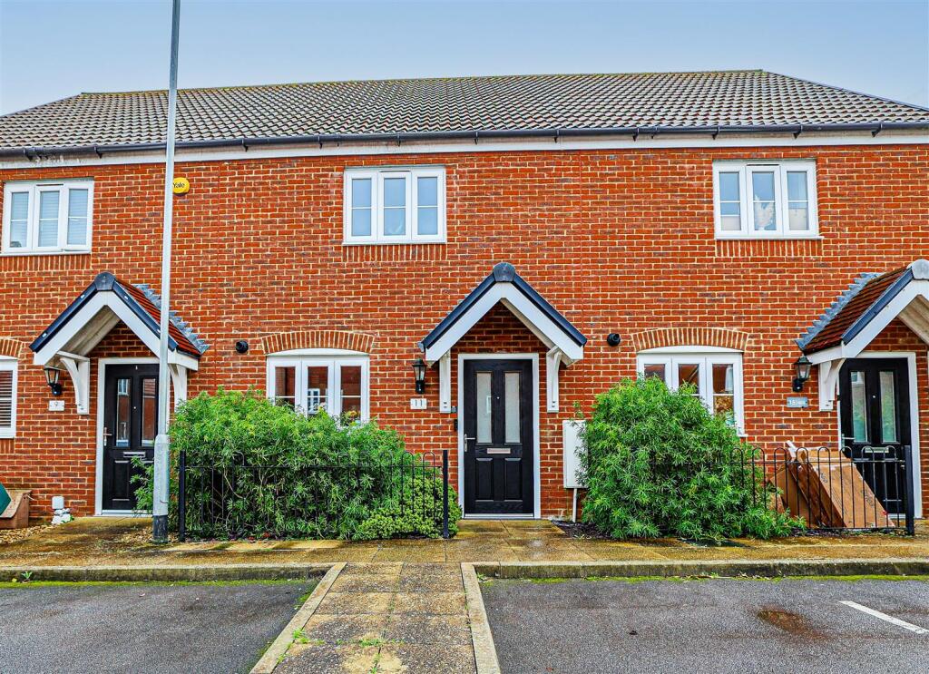Main image of property: Woodpecker Drive, Hemel Hempstead, HP3