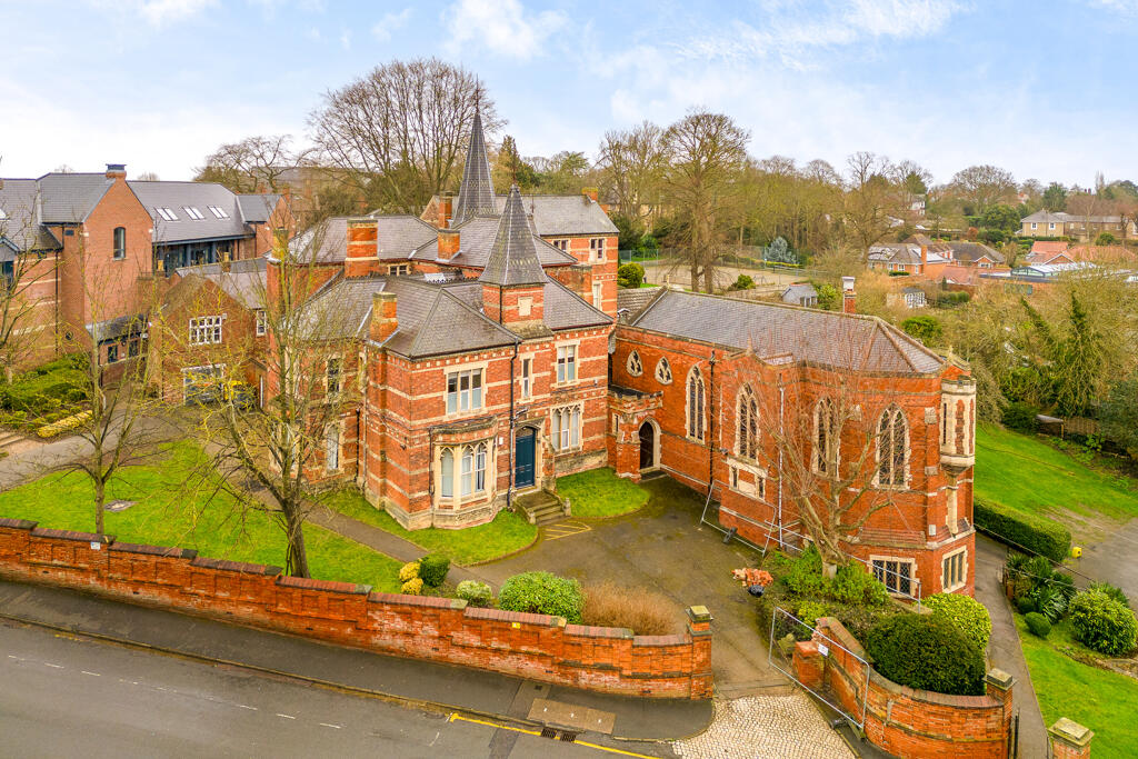 Main image of property: Old School House, Lindum Terrace, Lincoln, Lincolnshire, LN2 5RP