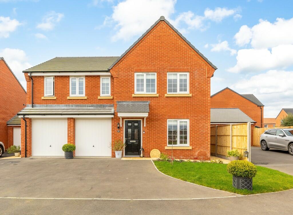 5 bedroom detached house for sale in Ernie White Close, Saxilby