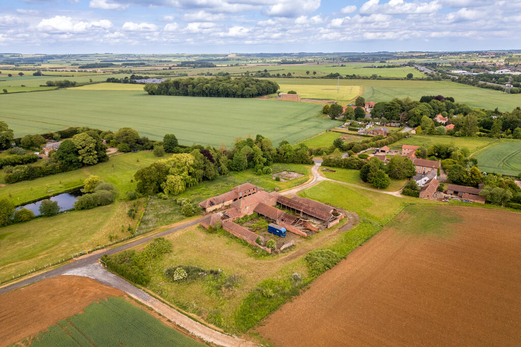 Main image of property: The Barn, Castlethorpe, Brigg, Lincolnshire, DN20 9LG