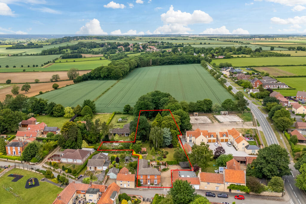 Main image of property: 6 North Lane, Navenby, Lincoln, Lincolnshire, LN5 0EH
