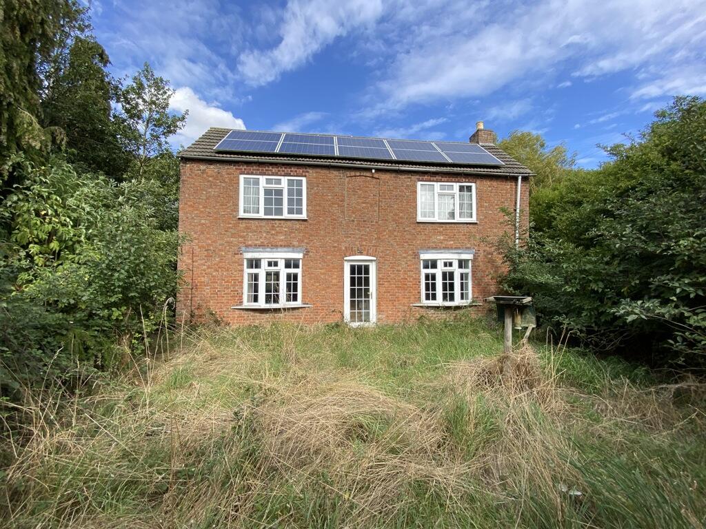 Main image of property: Rose Cottage, Hobhole Bank, New Leake, Boston, Lincolnshire, PE22 8JH