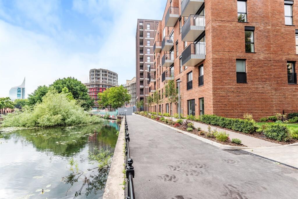 Main image of property: Joseph Huntley Walk, Reading, RG1
