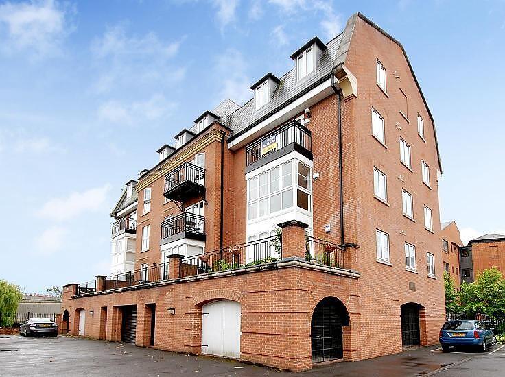 Main image of property: Bear Wharf, Fobney Street, Reading, RG1