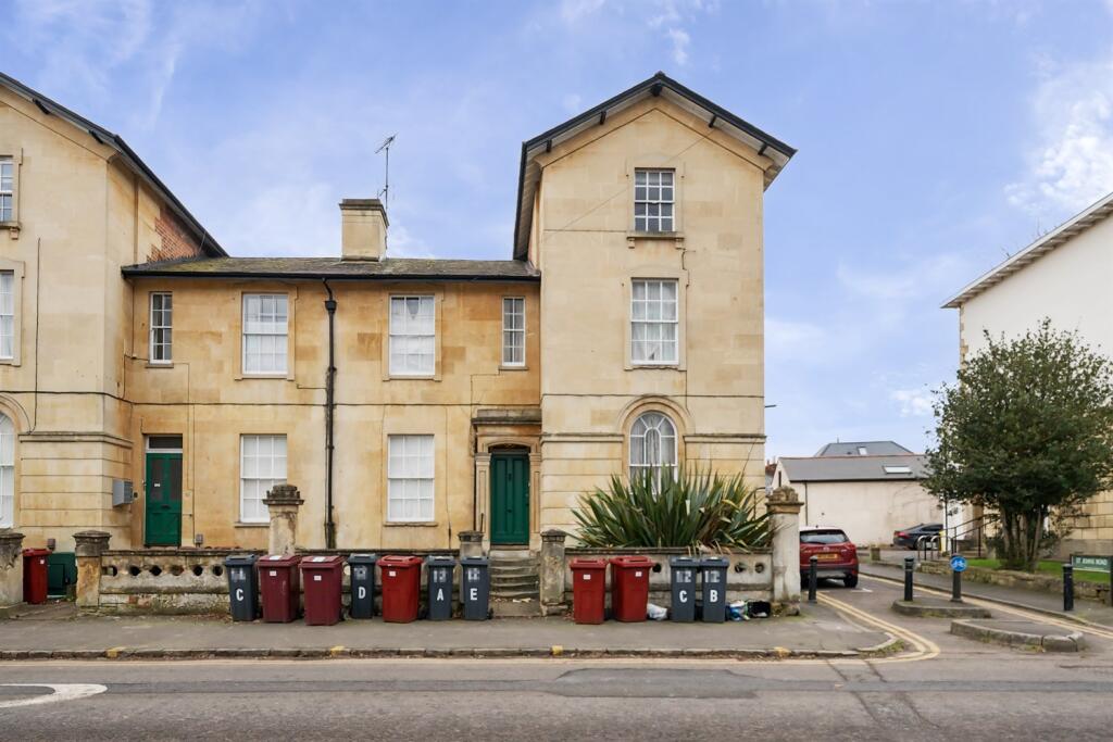 Main image of property: Eldon Road, Reading, RG1