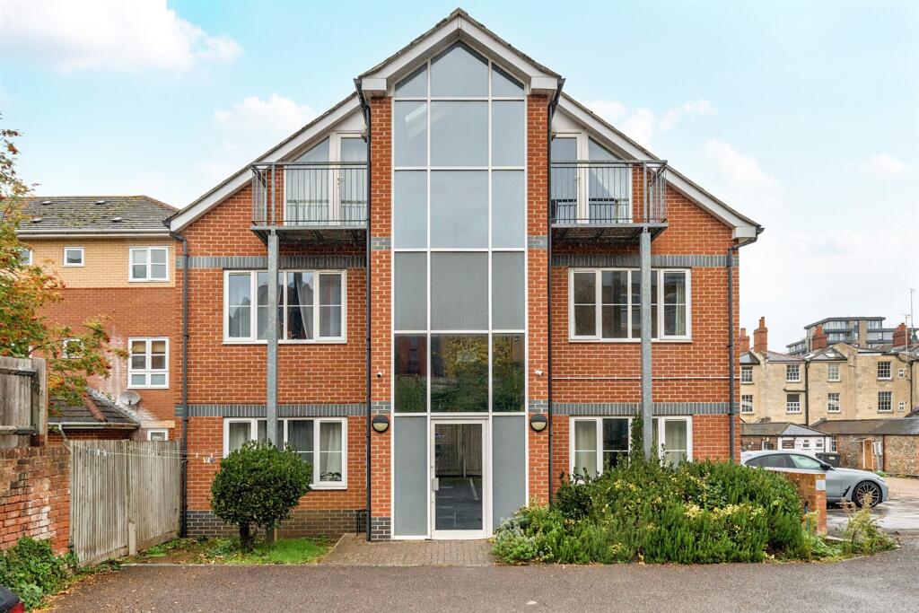 Main image of property: Livery Close, Reading, RG1