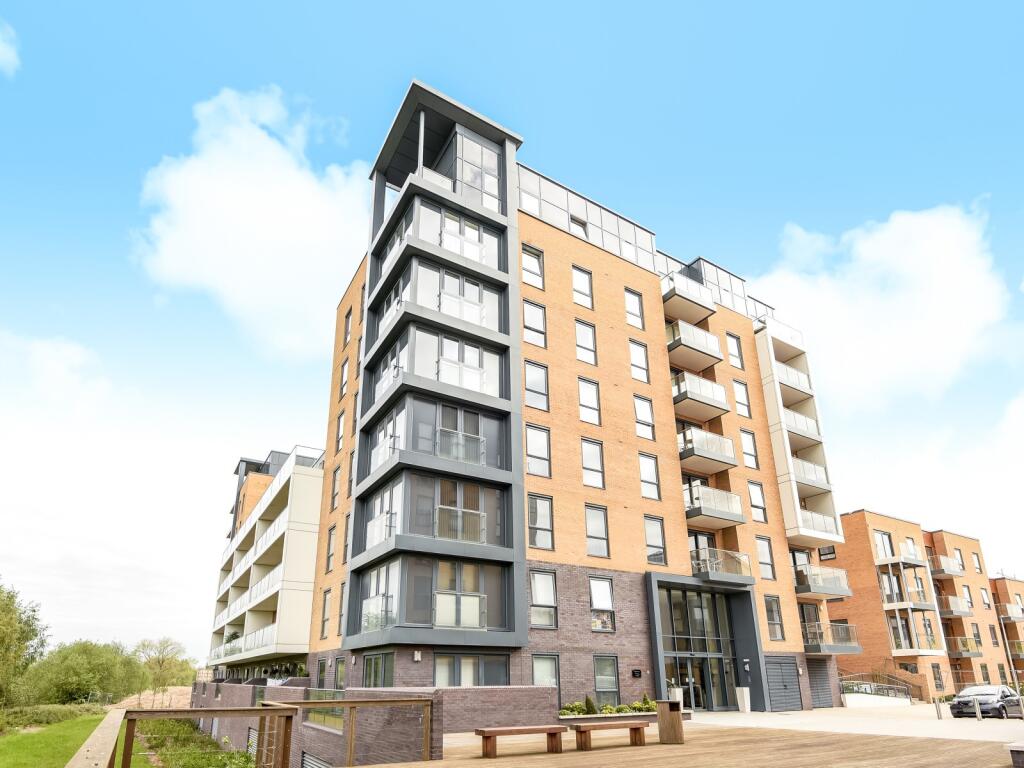 Main image of property: Skylark House, Drake Way, Reading, RG2