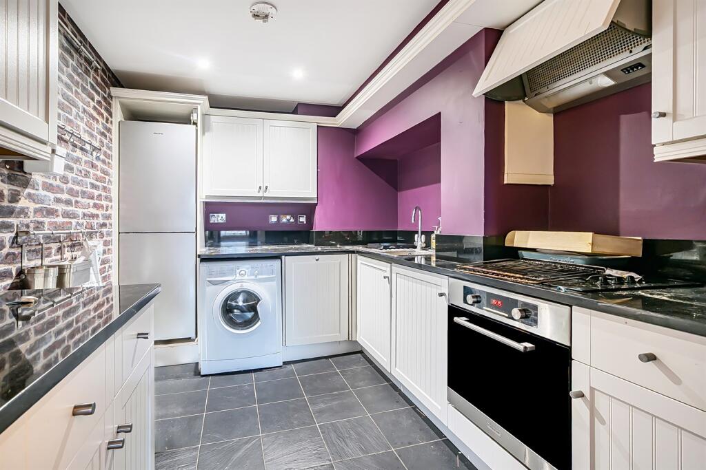 Main image of property: London Street, Reading, RG1