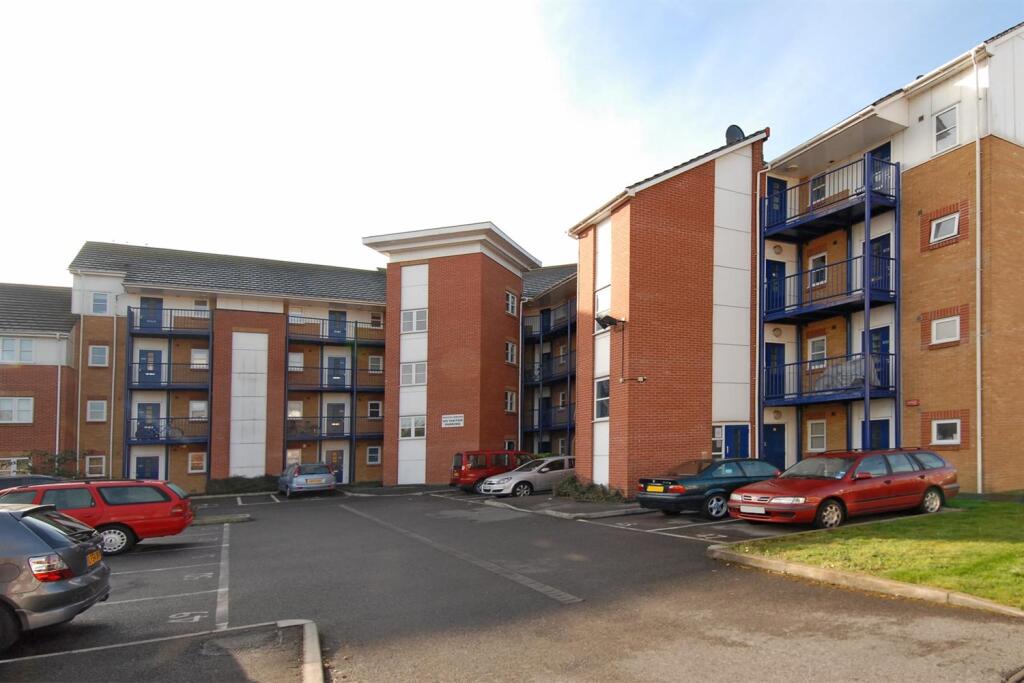 Main image of property: Kennet Walk, Kenavon Drive, Reading, RG1