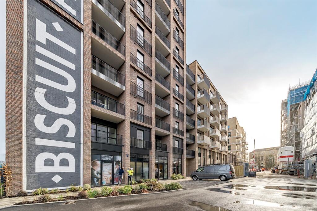 Main image of property: Palmer Street, Reading, RG1