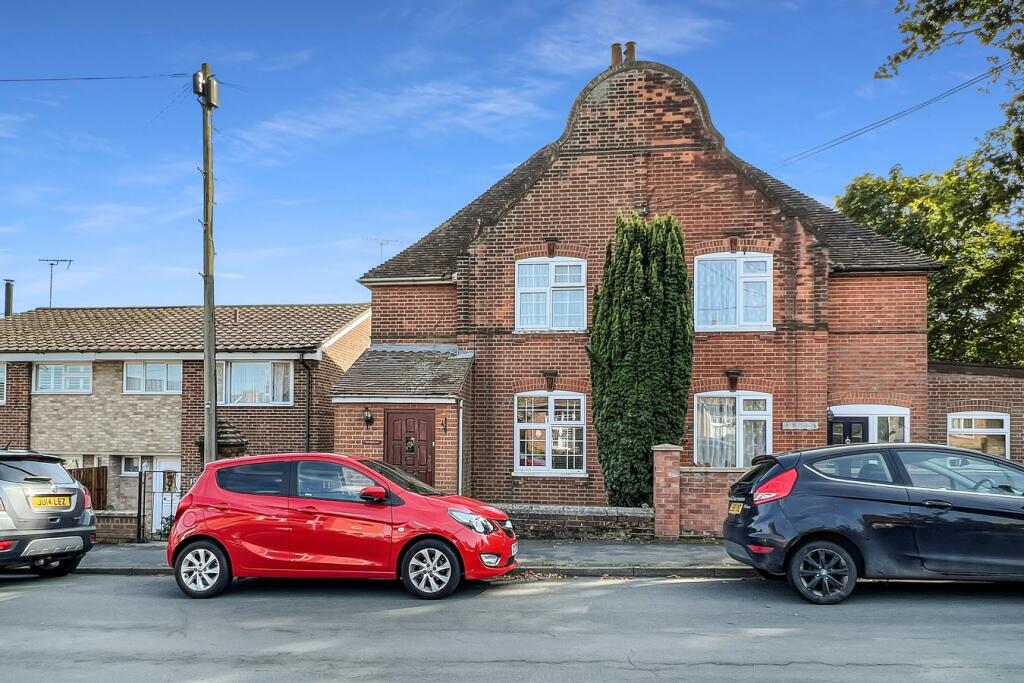 2 bedroom semidetached house for sale in Beridge Road, Halstead, CO9