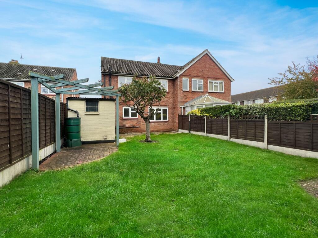 3 bedroom semidetached house for sale in De Vere Road, Earls Colne