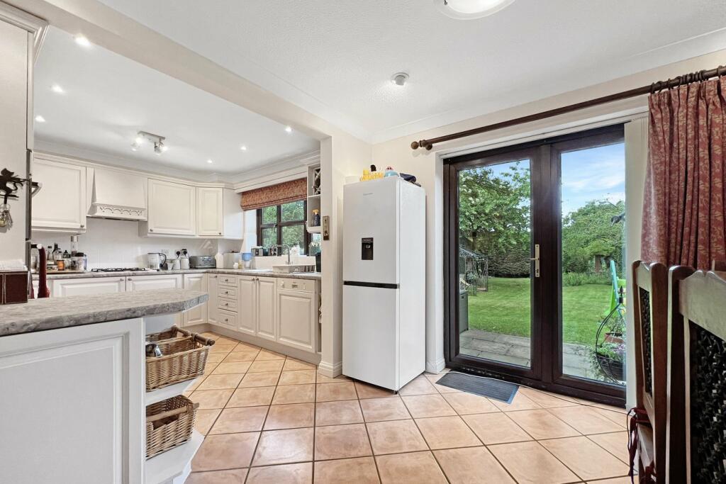 Additional property image - Priory Wood, Castle Hedingham, Halstead, CO9