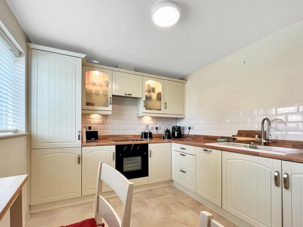 Additional property image - Dame Mary Walk, Halstead, CO9