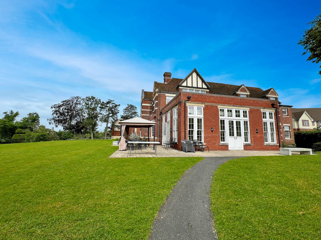 Additional property image - Dame Mary Walk, Halstead, CO9