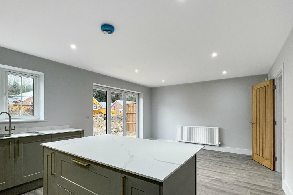 Additional property image - Cats Lane, Sudbury, CO10