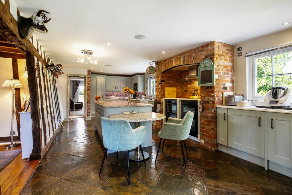 Additional property image - Gladfen Hall Road, Greenstead Green, Halstead, CO9