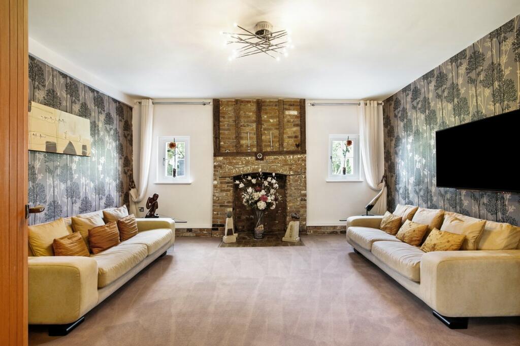 Additional property image - Gladfen Hall Road, Greenstead Green, Halstead, CO9
