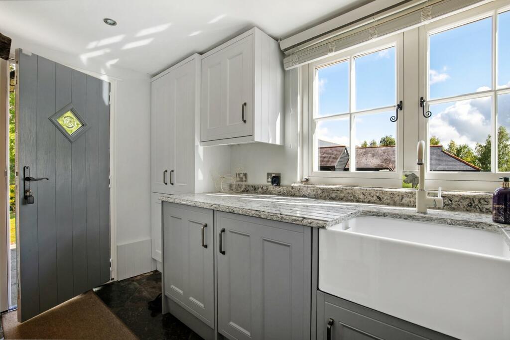 Additional property image - Gladfen Hall Road, Greenstead Green, Halstead, CO9