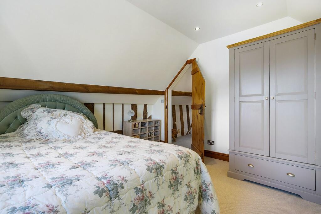 Additional property image - Gladfen Hall Road, Greenstead Green, Halstead, CO9