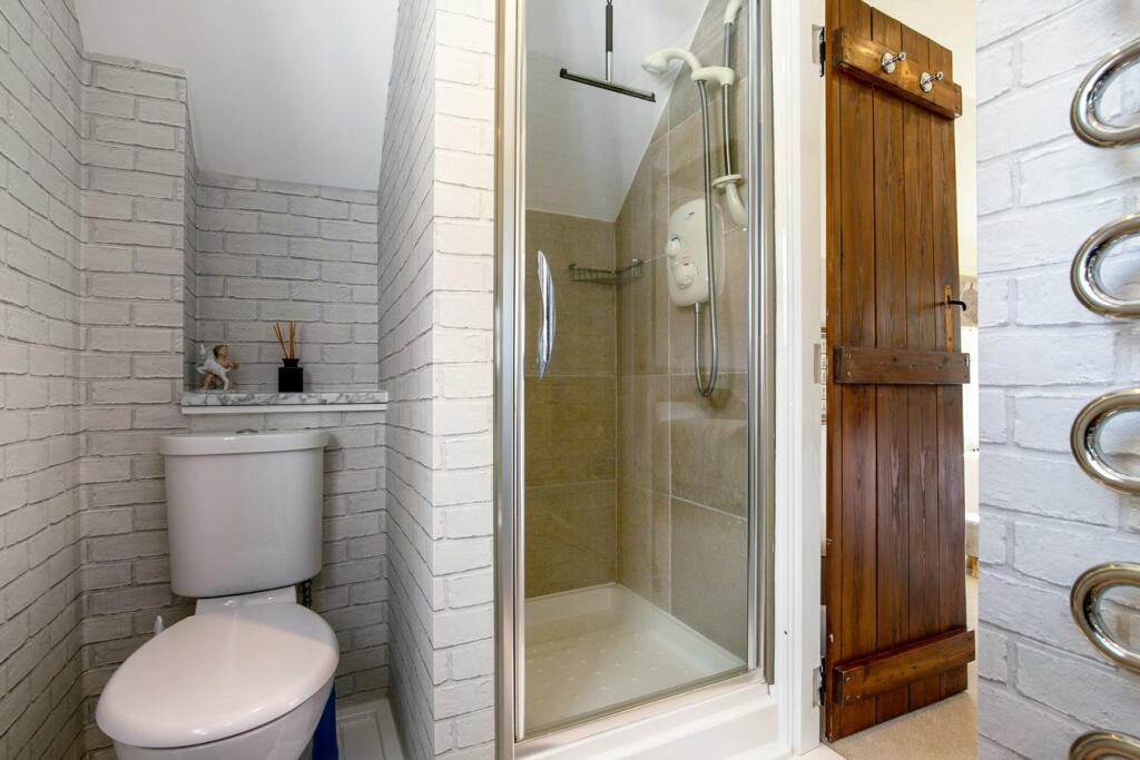 Additional property image - Gladfen Hall Road, Greenstead Green, Halstead, CO9