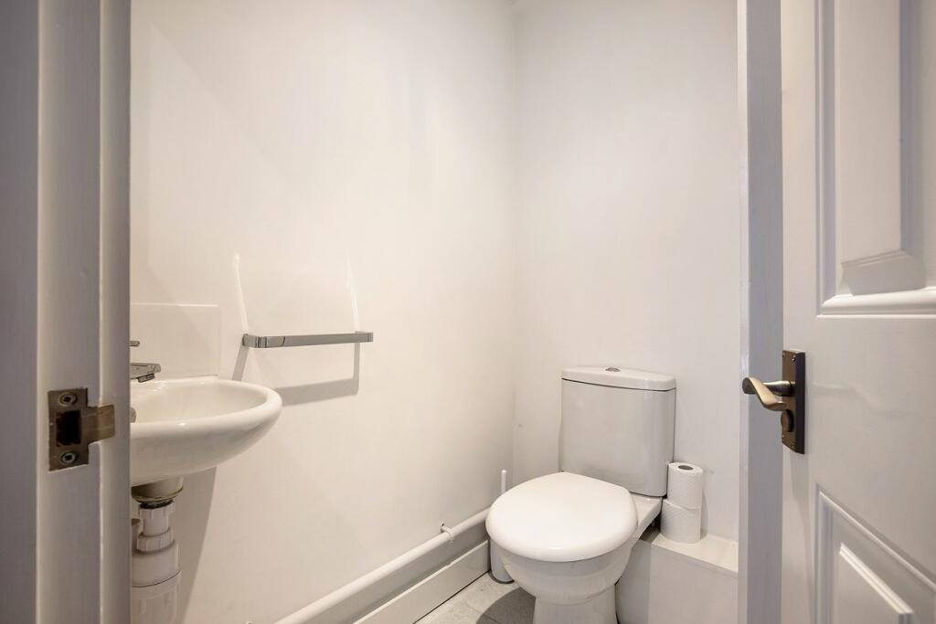 Additional property image - Gladfen Hall Road, Greenstead Green, Halstead, CO9
