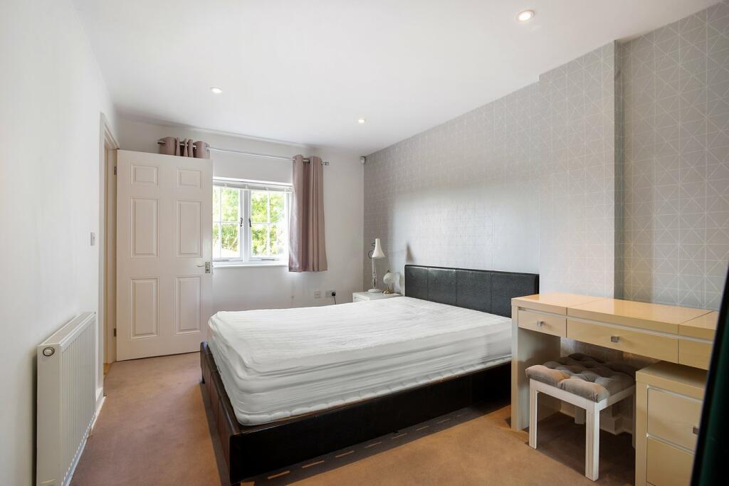 Additional property image - Gladfen Hall Road, Greenstead Green, Halstead, CO9