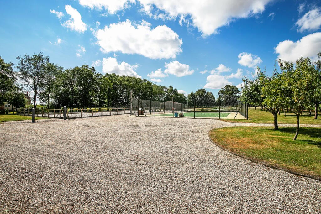 Additional property image - Gladfen Hall Road, Greenstead Green, Halstead, CO9