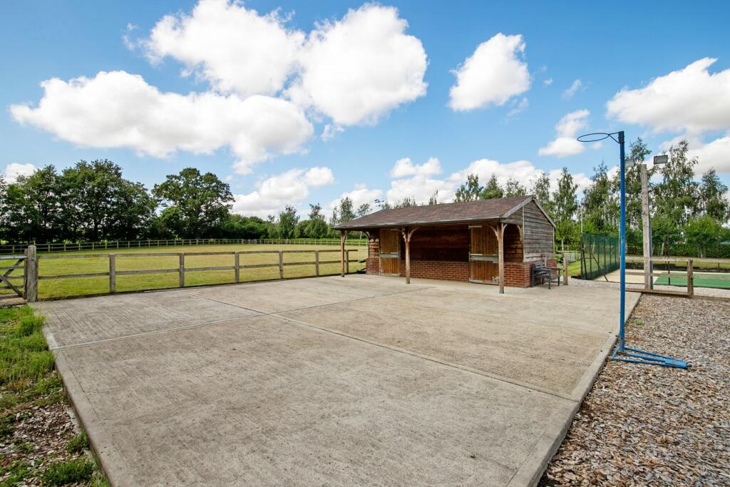 Additional property image - Gladfen Hall Road, Greenstead Green, Halstead, CO9