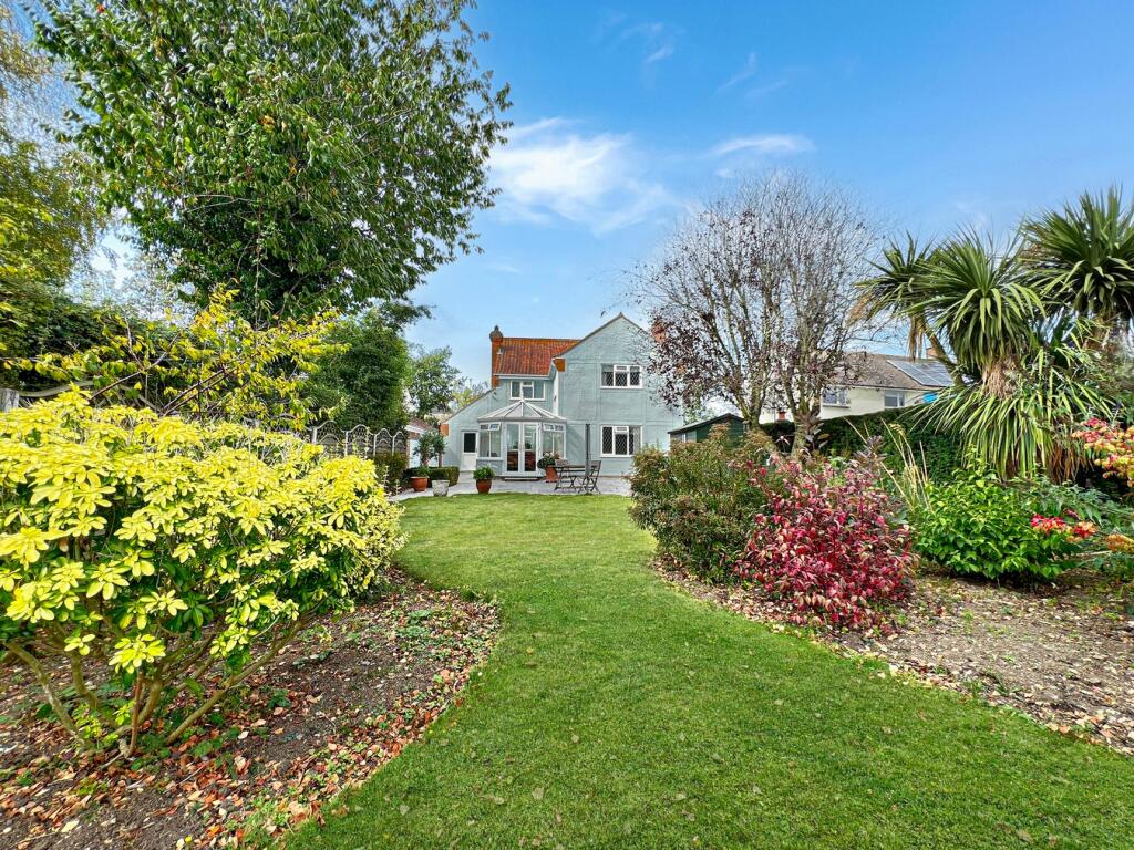 Additional property image - Crocklands, Greenstead Green, Halstead, CO9