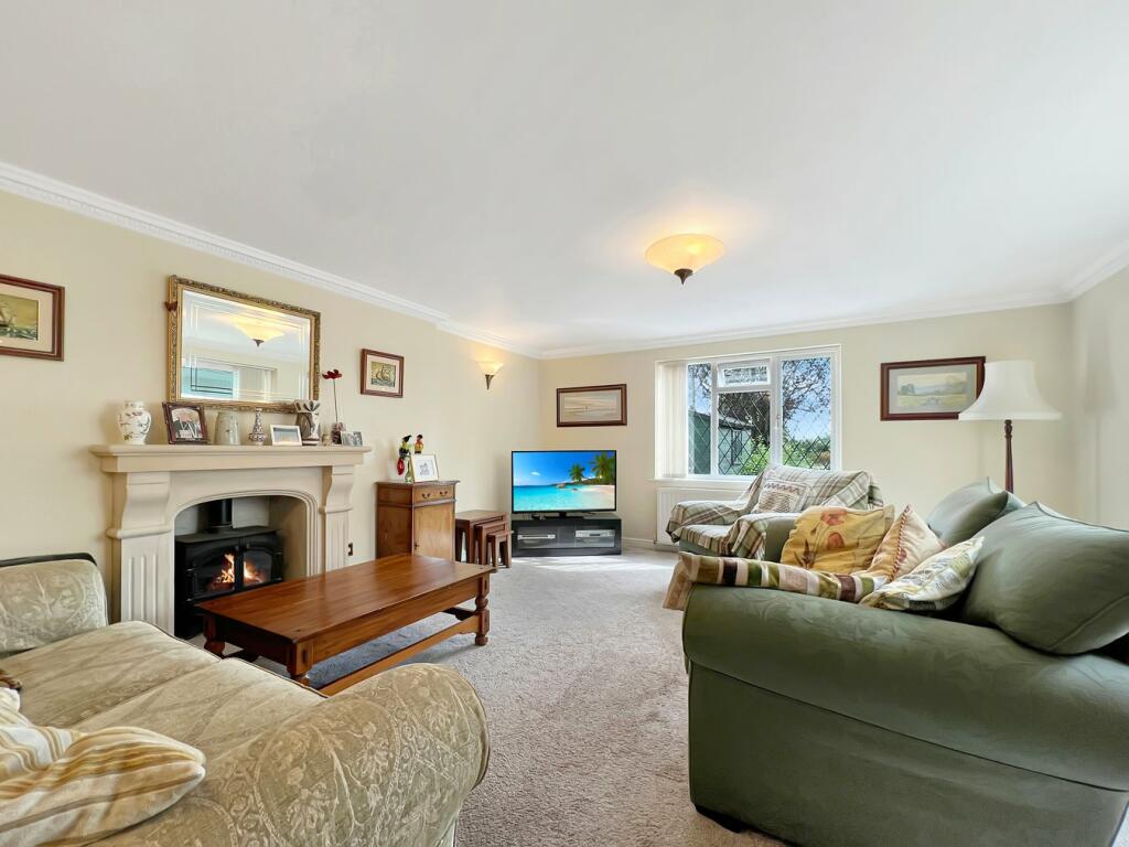 Additional property image - Crocklands, Greenstead Green, Halstead, CO9