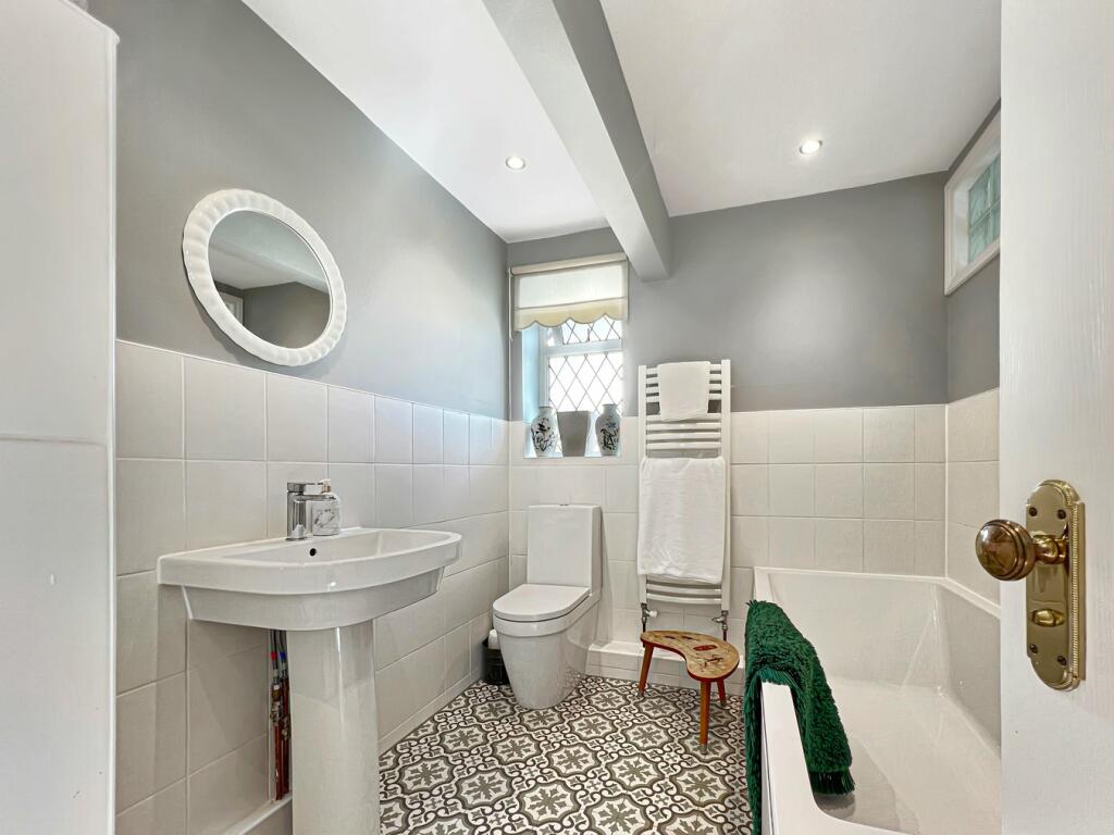 Additional property image - Crocklands, Greenstead Green, Halstead, CO9