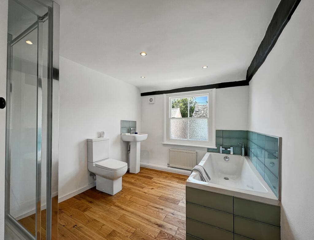 Additional property image - Bird In Hand Apartments, Chapel Hill, Halstead, CO9