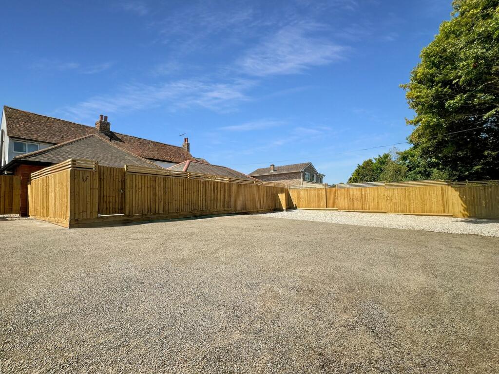Additional property image - Bird In Hand Apartments, Chapel Hill, Halstead, CO9