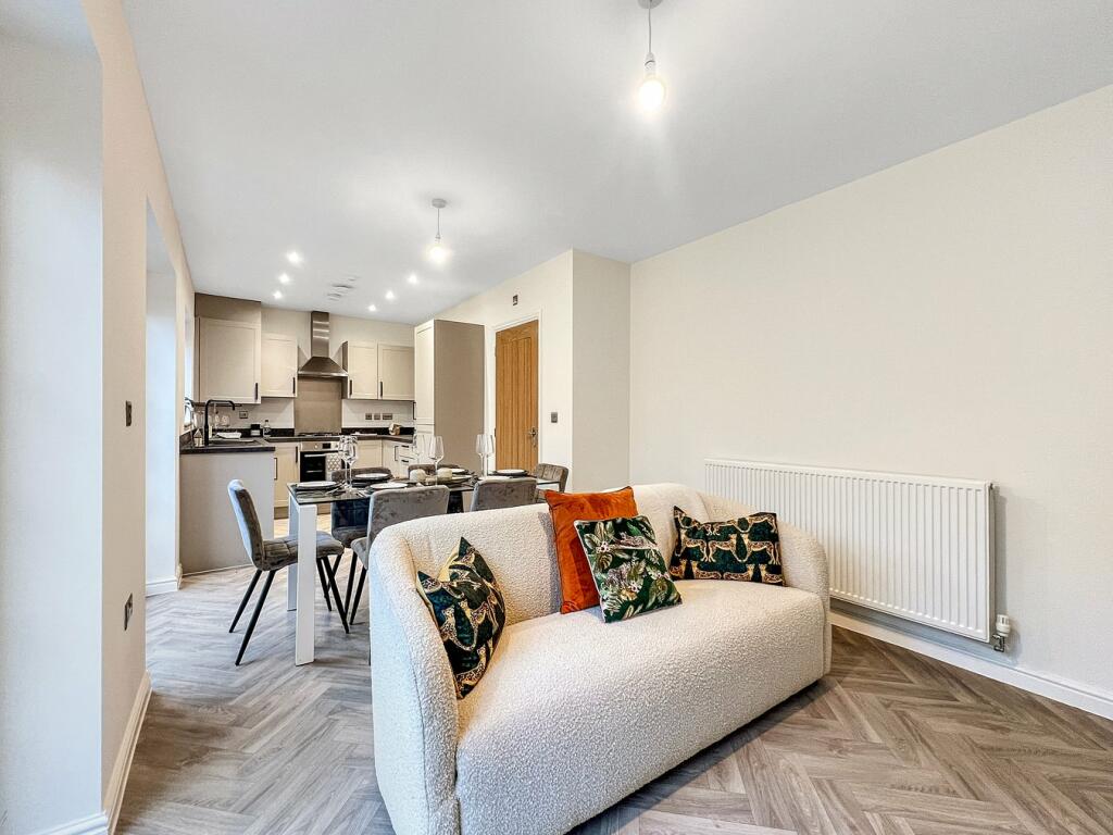 Additional property image - De Vere Grove, Halstead Road, Earls Colne, Colchester, CO6