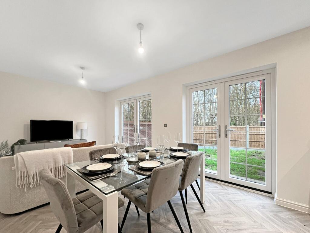 Additional property image - De Vere Grove, Halstead Road, Earls Colne, Colchester, CO6