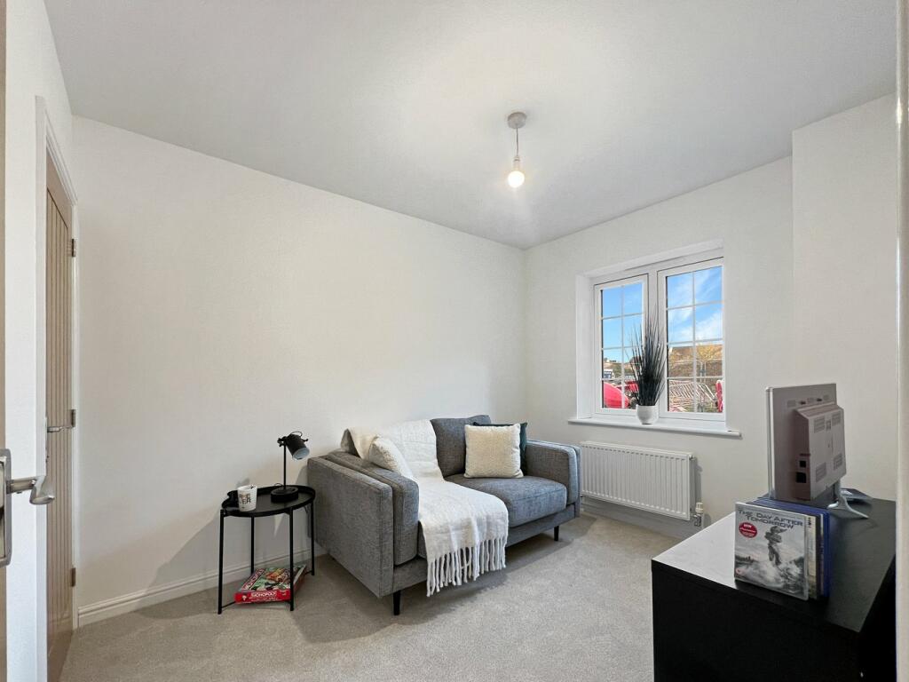 Additional property image - De Vere Grove, Halstead Road, Earls Colne, Colchester, CO6