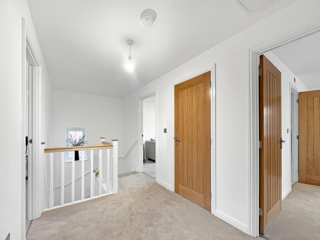 Additional property image - De Vere Grove, Halstead Road, Earls Colne, Colchester, CO6